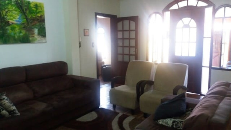 Imagem Casa com 3 Quartos à Venda, 178 m² em Santana - Pindamonhangaba Imagem Casa com 3 Quartos à Venda, 178 m² em Santana - Pindamonhangaba