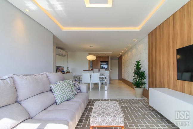 Imagem Imóvel com 3 Quartos à Venda, 110 m² em Menino Deus - Porto Alegre Imagem Imóvel com 3 Quartos à Venda, 110 m² em Menino Deus - Porto Alegre
