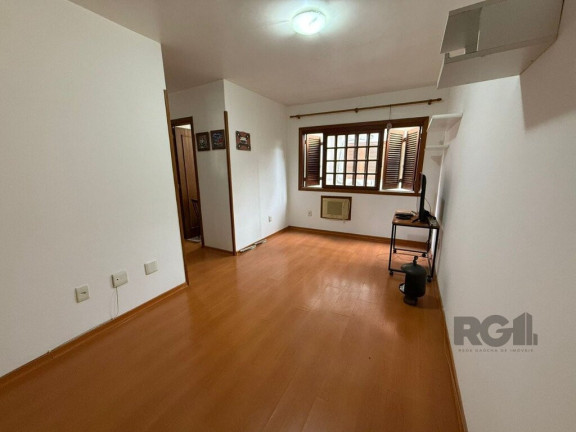 Imagem Imóvel com 1 Quarto à Venda, 42 m² em Jardim Botânico - Porto Alegre Imagem Imóvel com 1 Quarto à Venda, 42 m² em Jardim Botânico - Porto Alegre
