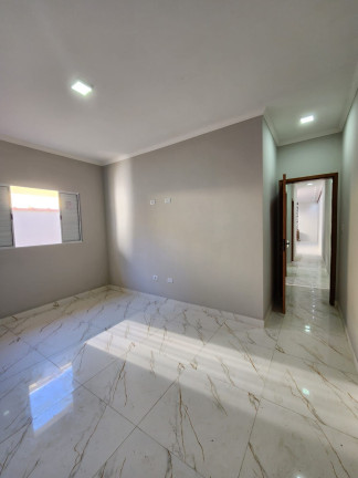 Imagem Casa com 3 Quartos à Venda, 94 m² em Centro - Itanhaém