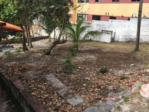 Imagem Casa com 3 Quartos à Venda, 1.174 m² em Itapuã - Salvador