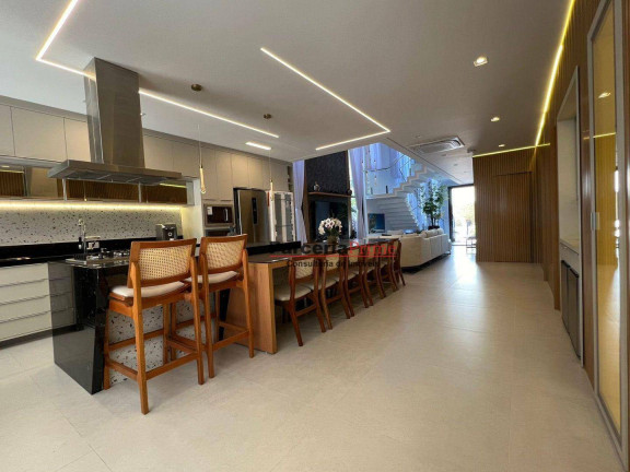 Imagem Casa com 6 Quartos à Venda, 380 m² em Riviera Módulo 16 - Bertioga Imagem Casa com 6 Quartos à Venda, 380 m² em Riviera Módulo 16 - Bertioga