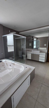 Imagem Casa com 3 Quartos à Venda, 360 m² em Jardim Amália - Volta Redonda Imagem Casa com 3 Quartos à Venda, 360 m² em Jardim Amália - Volta Redonda
