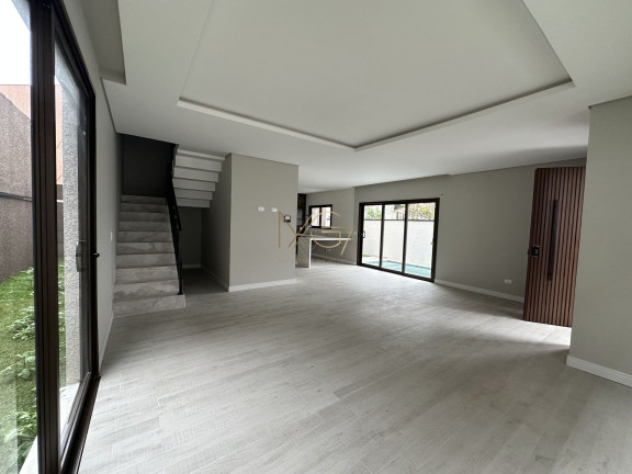 Imagem Sobrado com 3 Quartos à Venda, 302 m² em Boa Vista - Curitiba Imagem Sobrado com 3 Quartos à Venda, 302 m² em Boa Vista - Curitiba