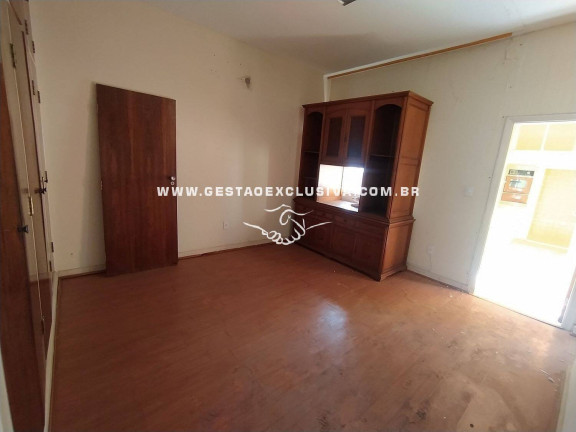 Imagem Sobrado com 4 Quartos à Venda, 258 m² em Centro - Itatiba