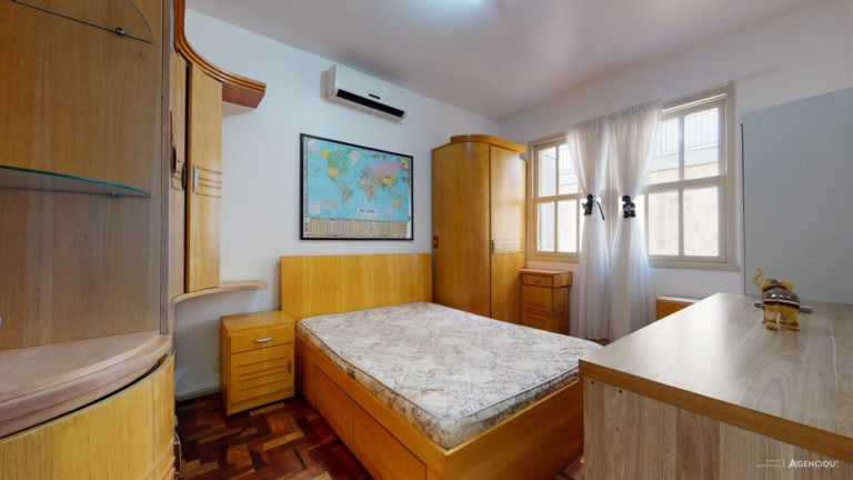 Imagem Imóvel com 3 Quartos à Venda, 76 m² em Petrópolis - Porto Alegre Imagem Imóvel com 3 Quartos à Venda, 76 m² em Petrópolis - Porto Alegre