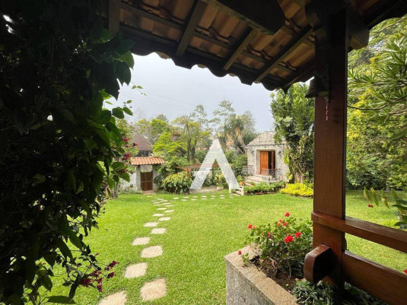 Imagem Casa com 5 Quartos à Venda, 350 m² em Iucas - Teresópolis Imagem Casa com 5 Quartos à Venda, 350 m² em Iucas - Teresópolis