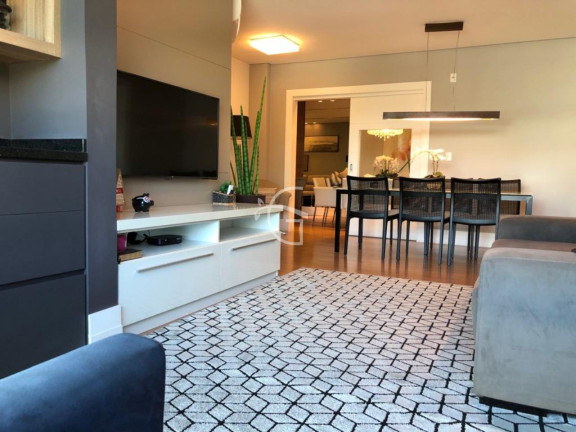Imagem Apartamento com 4 Quartos à Venda, 240 m² em Atiradores - Joinville