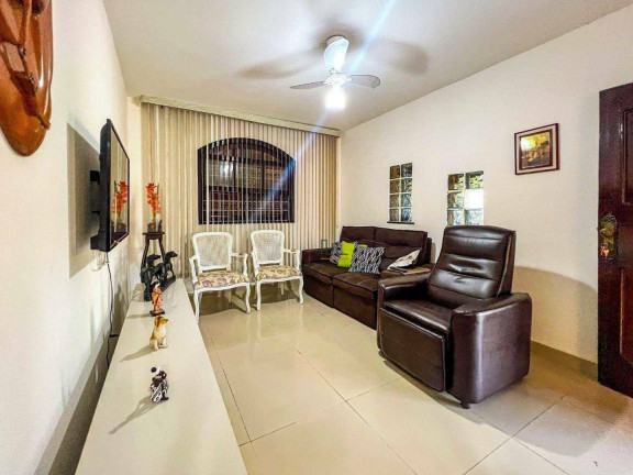 Imagem Casa com 5 Quartos à Venda, 240 m² em Piratininga - Niterói Imagem Casa com 5 Quartos à Venda, 240 m² em Piratininga - Niterói