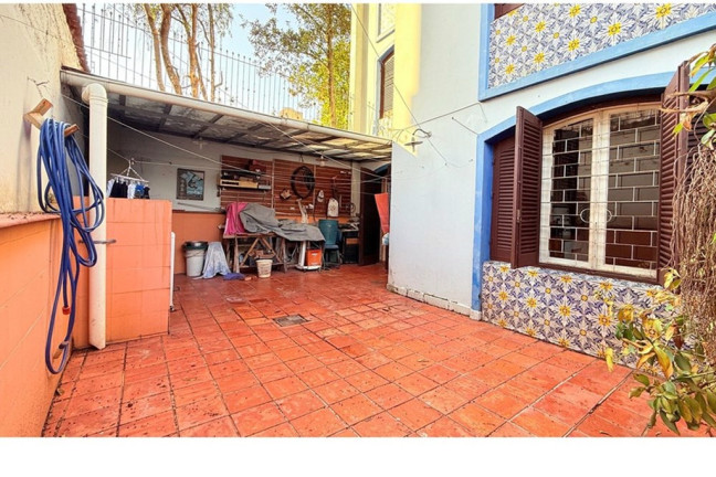 Imagem Apartamento com 3 Quartos à Venda, 103 m² em Higienópolis - Porto Alegre Imagem Apartamento com 3 Quartos à Venda, 103 m² em Higienópolis - Porto Alegre