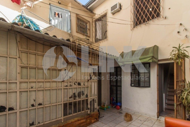 Imagem Casa com 1 Quarto à Venda, 100 m² em Bom Fim - Porto Alegre