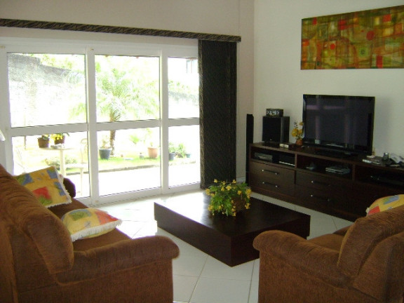 Imagem Casa com 3 Quartos à Venda, 1.200 m² em Portaria 24 Horas! - Mairiporã