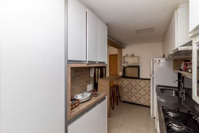 Imagem Apartamento com 3 Quartos à Venda, 76 m² em Passo Da Areia - Porto Alegre