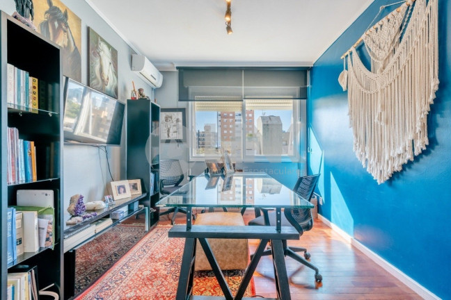 Imagem Imóvel com 4 Quartos à Venda, 231 m² em Moinhos De Vento - Porto Alegre