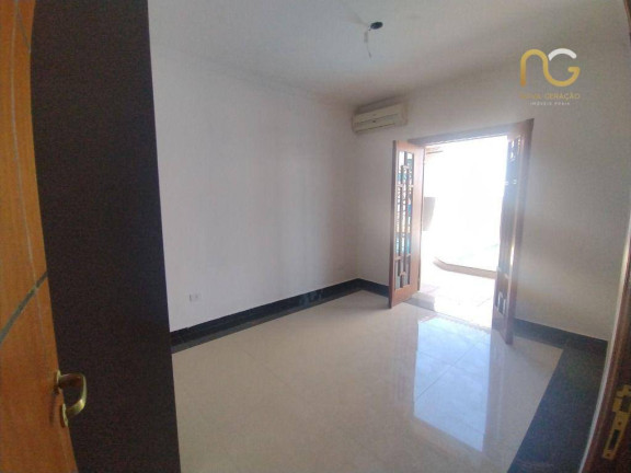 Imagem Casa com 3 Quartos à Venda, 160 m² em Canto Do Forte - Praia Grande Imagem Casa com 3 Quartos à Venda, 160 m² em Canto Do Forte - Praia Grande