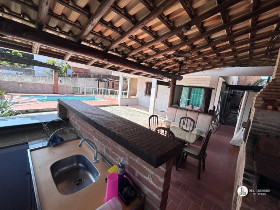 Imagem Casa com 5 Quartos à Venda, 400 m² em Itapebussu - Guarapari Imagem Casa com 5 Quartos à Venda, 400 m² em Itapebussu - Guarapari