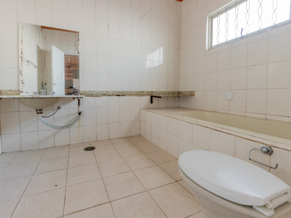 Imagem Casa com 7 Quartos à Venda, 150 m² em Vila Anastácio - São Paulo
