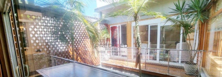 Imagem Casa com 3 Quartos à Venda, 245 m² em Vila Nova Conceição - São Paulo Imagem Casa com 3 Quartos à Venda, 245 m² em Vila Nova Conceição - São Paulo