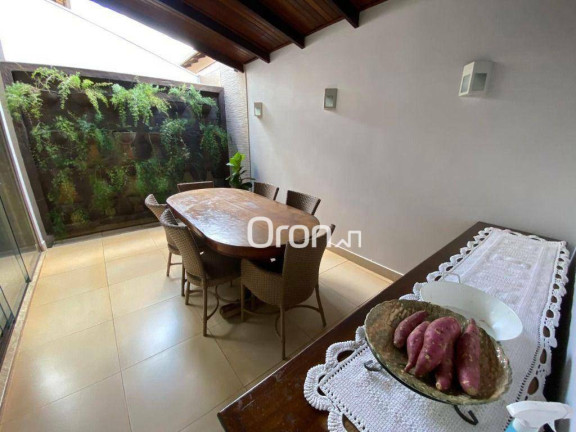 Imagem Sobrado com 3 Quartos à Venda, 201 m² em Jardim América - Goiânia Imagem Sobrado com 3 Quartos à Venda, 201 m² em Jardim América - Goiânia