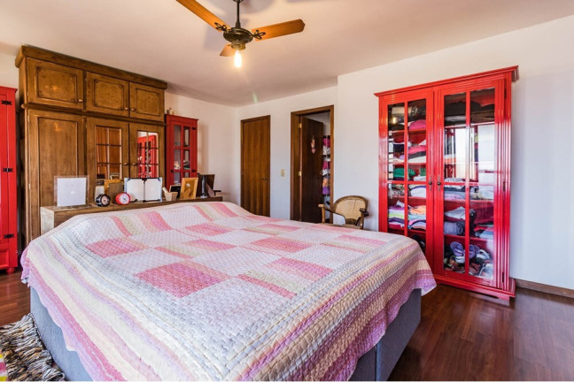 Imagem Casa com 3 Quartos à Venda, 235 m² em Guarujá - Porto Alegre Imagem Casa com 3 Quartos à Venda, 235 m² em Guarujá - Porto Alegre