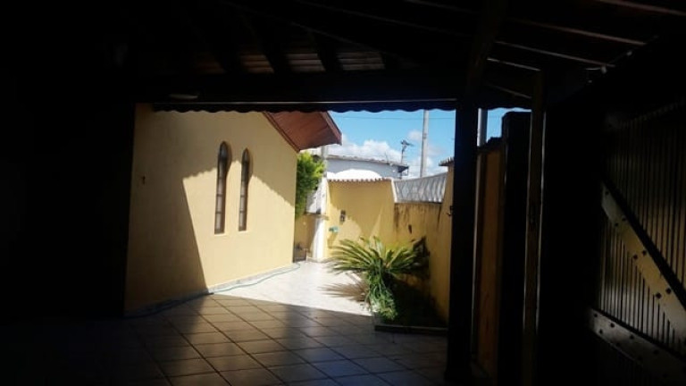 Imagem Casa com 3 Quartos à Venda, 178 m² em Santana - Pindamonhangaba Imagem Casa com 3 Quartos à Venda, 178 m² em Santana - Pindamonhangaba