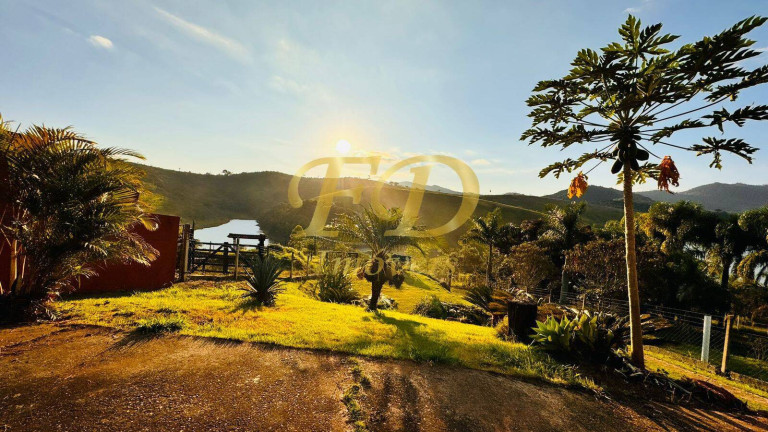 Chácara com 3 Quartos à Venda, 1.200 m² em Piracaia
