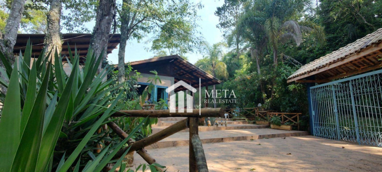 Imagem Imóvel com 3 Quartos à Venda, 400 m² em Juqueri Mirim - Mairiporã