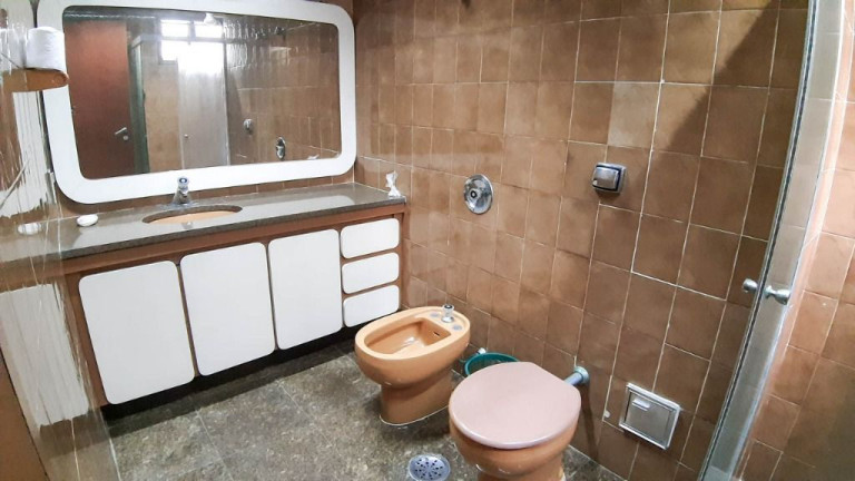 Imagem Apartamento com 3 Quartos à Venda ou Locação, 190 m² em Pitangueiras - Guarujá Imagem Apartamento com 3 Quartos à Venda ou Locação, 190 m² em Pitangueiras - Guarujá