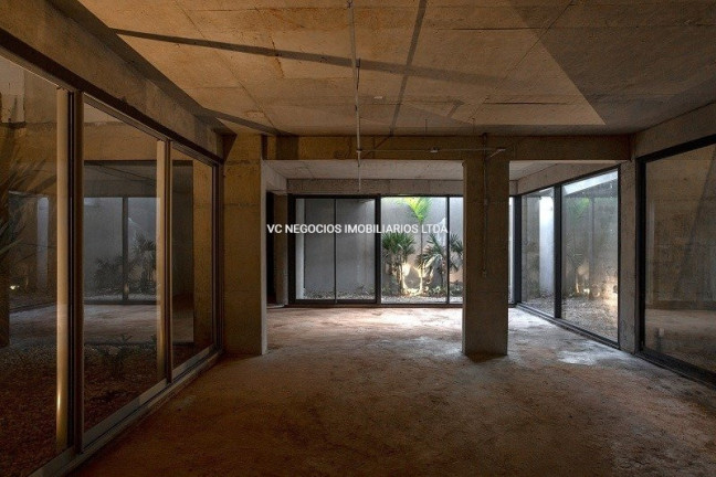 Imagem Loja à Venda ou Locação, 389 m² em Pinheiros - São Paulo Imagem Loja à Venda ou Locação, 389 m² em Pinheiros - São Paulo