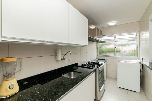 Imagem Apartamento com 3 Quartos à Venda, 63 m² em Santo Antônio - Porto Alegre Imagem Apartamento com 3 Quartos à Venda, 63 m² em Santo Antônio - Porto Alegre