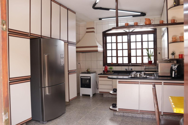 Imagem Casa com 3 Quartos à Venda, 349 m² em São Jorge - Santos Imagem Casa com 3 Quartos à Venda, 349 m² em São Jorge - Santos