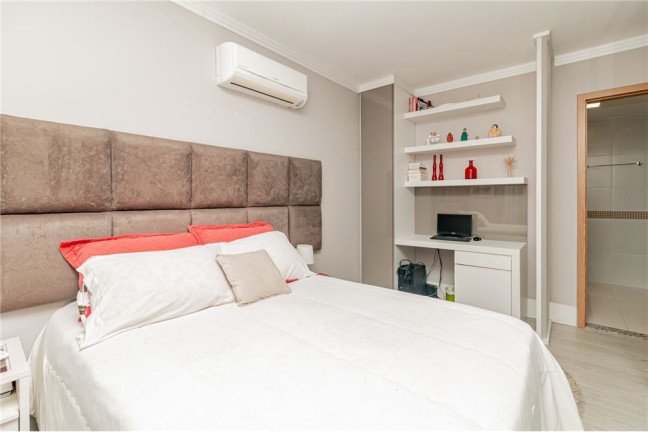 Imagem Imóvel com 2 Quartos à Venda, em Passo Da Areia - Porto Alegre Imagem Imóvel com 2 Quartos à Venda, em Passo Da Areia - Porto Alegre