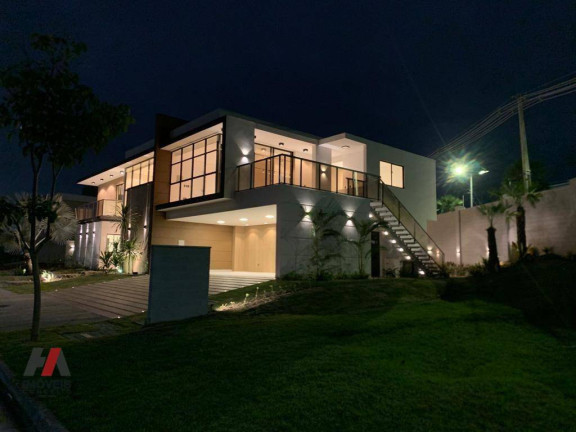 Imagem Casa com 4 Quartos à Venda, 600 m² em Centro - Eusébio Imagem Casa com 4 Quartos à Venda, 600 m² em Centro - Eusébio