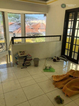 Imagem Sobrado com 4 Quartos à Venda, 252 m² em Canto Do Forte - Praia Grande Imagem Sobrado com 4 Quartos à Venda, 252 m² em Canto Do Forte - Praia Grande