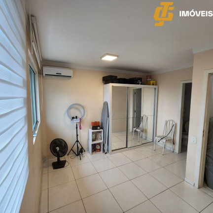 Imagem Sobrado com 2 Quartos à Venda, 82 m² em Centro - Camboriú Imagem Sobrado com 2 Quartos à Venda, 82 m² em Centro - Camboriú