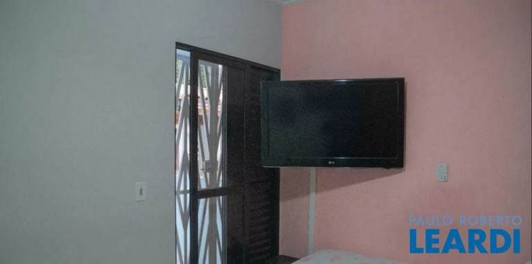 Imagem Sobrado com 4 Quartos à Venda, 246 m² em Jardim Stella - Santo André Imagem Sobrado com 4 Quartos à Venda, 246 m² em Jardim Stella - Santo André