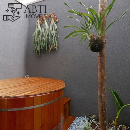 Imagem Casa com 3 Quartos à Venda, em São Paulo Imagem Casa com 3 Quartos à Venda, em São Paulo