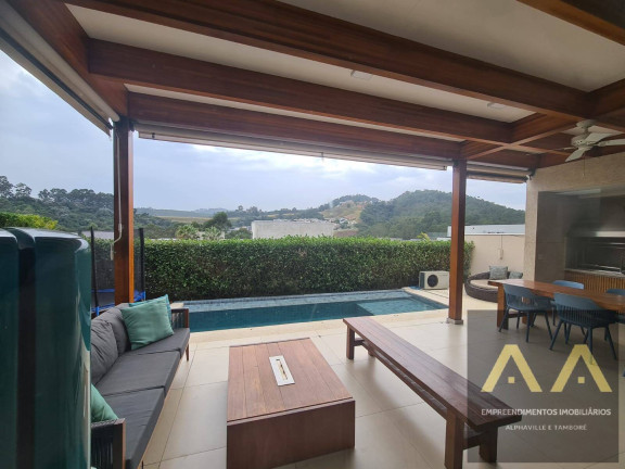 Casa com 4 Quartos à Venda, 340 m² em Tamboré - Santana De Parnaíba