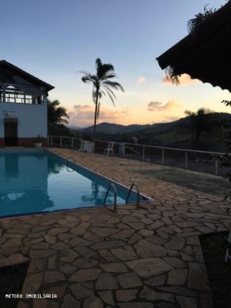 Imagem Apartamento com 8 Quartos à Venda, 3.000 m² em Centro - Camanducaia Imagem Apartamento com 8 Quartos à Venda, 3.000 m² em Centro - Camanducaia