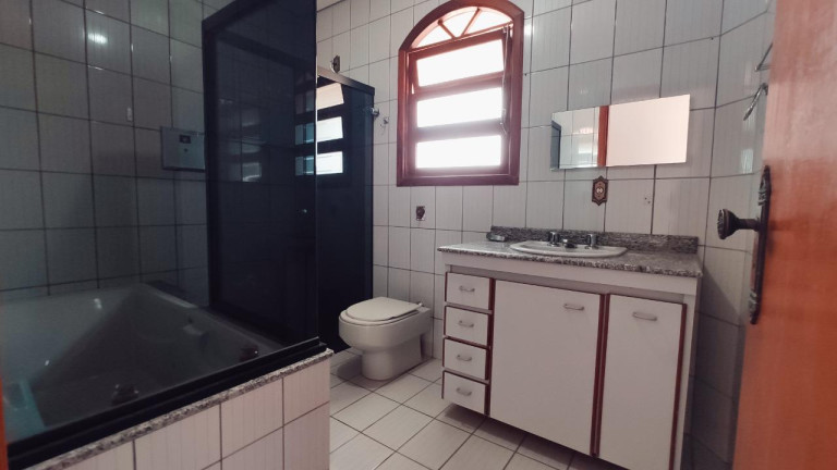 Imagem Sobrado com 4 Quartos à Venda, 275 m² em Caiçara - Praia Grande Imagem Sobrado com 4 Quartos à Venda, 275 m² em Caiçara - Praia Grande