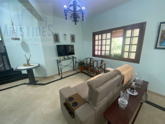 Imagem Chácara com 4 Quartos à Venda, 312 m² Imagem Chácara com 4 Quartos à Venda, 312 m²
