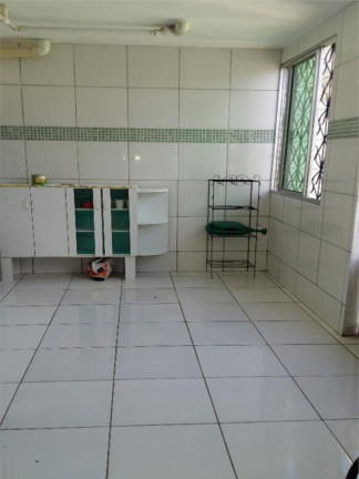 Imagem Imóvel com 4 Quartos à Venda, 150 m² em Siqueira - Fortaleza Imagem Imóvel com 4 Quartos à Venda, 150 m² em Siqueira - Fortaleza