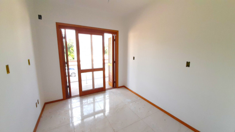 Imagem Casa com 2 Quartos à Venda, 76 m²
