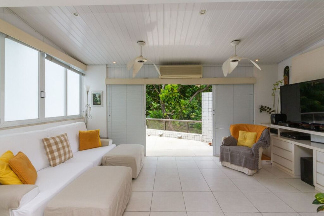 Imagem Imóvel com 5 Quartos à Venda, em Barra Da Tijuca - Rio De Janeiro Imagem Imóvel com 5 Quartos à Venda, em Barra Da Tijuca - Rio De Janeiro
