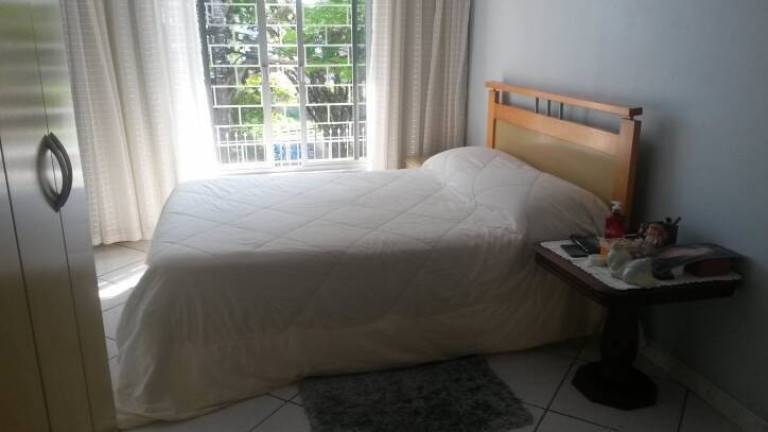 Imagem Casa com 3 Quartos à Venda, em Agronomica - Florianópolis Imagem Casa com 3 Quartos à Venda, em Agronomica - Florianópolis