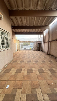 Imagem Casa com 3 Quartos à Venda, 360 m² Imagem Casa com 3 Quartos à Venda, 360 m²