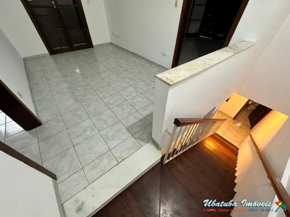 Imagem Casa com 4 Quartos à Venda, 154 m² em Centro - Ubatuba