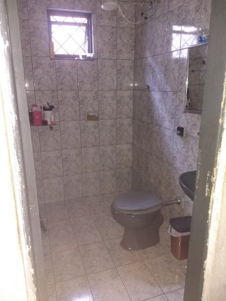 Casa com 2 Quartos à Venda,  em Triângulo - Pindamonhangaba
