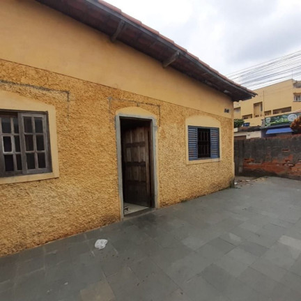 Imagem Casa com 3 Quartos à Venda, 147 m² em Jardim Cacique - Suzano Imagem Casa com 3 Quartos à Venda, 147 m² em Jardim Cacique - Suzano