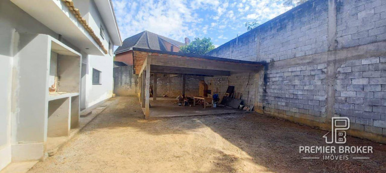 Imagem Casa com 5 Quartos à Venda, 410 m² em Golfe - Teresópolis Imagem Casa com 5 Quartos à Venda, 410 m² em Golfe - Teresópolis